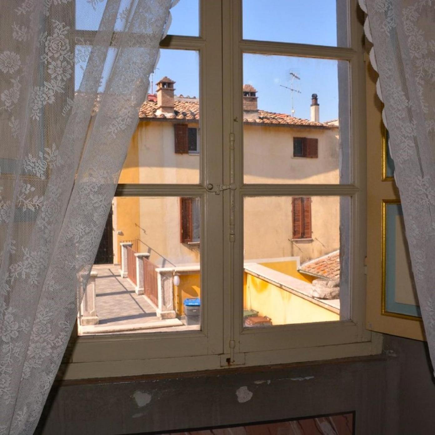 SCAPPO IN UMBRIA, la casa del duomo Lejlighed Amelia Eksteriør billede